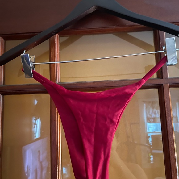 Brand New Zaful Burgundy red Brazilian cut bikini size M - Picture 4 of 6
